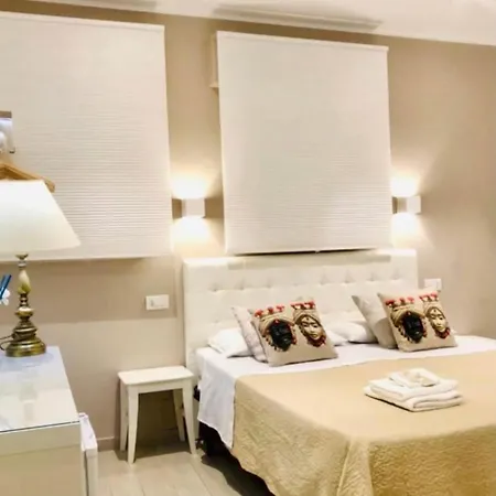 Giulia 3* 타오르미나