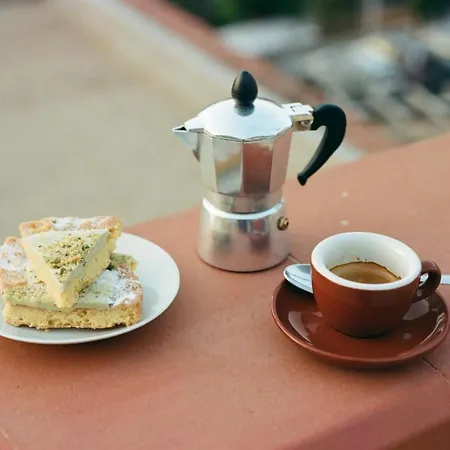 Giulia Bed & Breakfast 4*