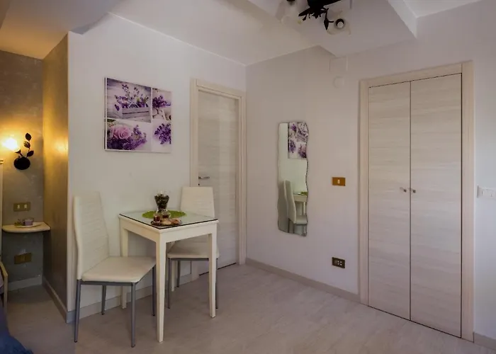 Giulia Bed & Breakfast 3*