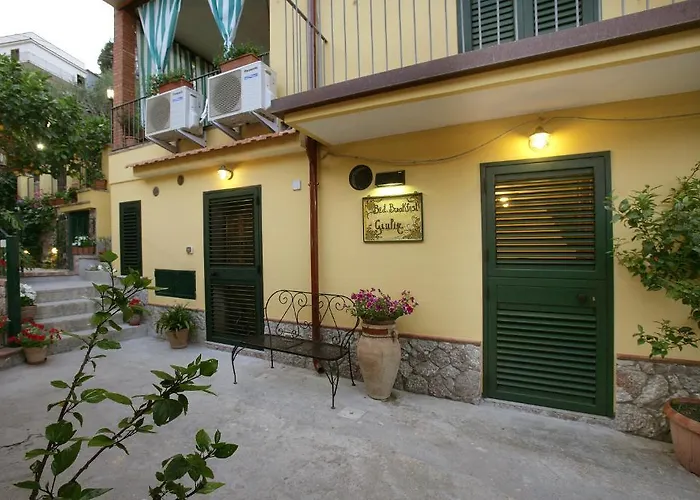 Giulia Bed & Breakfast 3*
